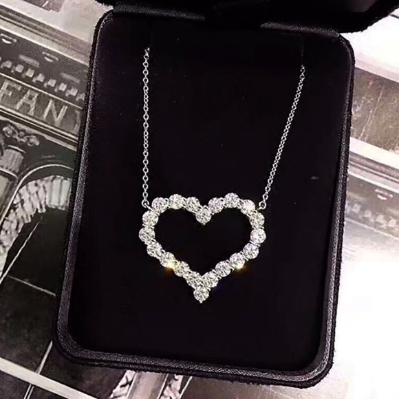 NEW Silver Diamond Heart Pendant Necklace - Picture 3 of 6